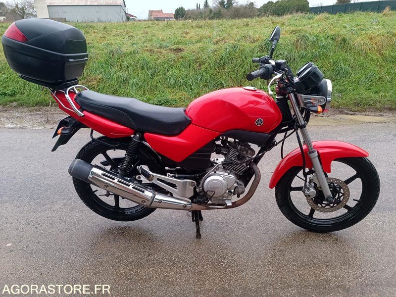 Yamaha YBR 125 injection - 2006 - 30800KM - CT OK - CG OK - Motocyclette: photos 5 Yamaha YBR 125 injection - 2006 - 30800KM - CT OK - CG OK - Motocyclette: photos 5