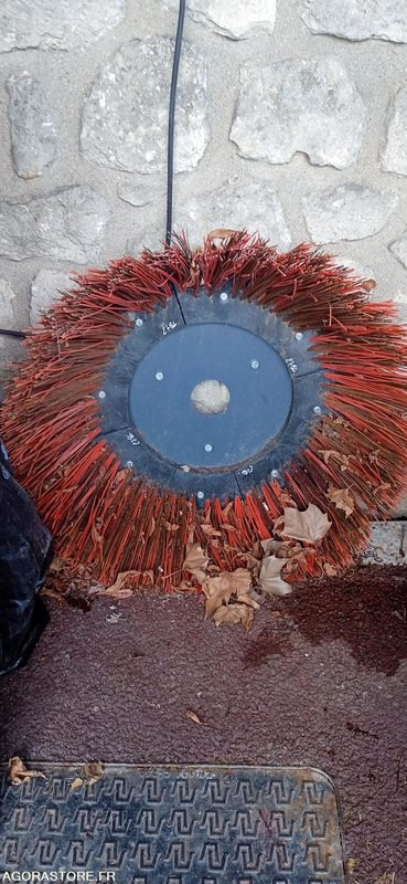 Balayeuse désherbeuse deneigeuse COCHET type GECKO automotrice 27 heures 2021 - Balayeuse de voirie: photos 5 Balayeuse désherbeuse deneigeuse COCHET type GECKO automotrice 27 heures 2021 - Balayeuse de voirie: photos 5