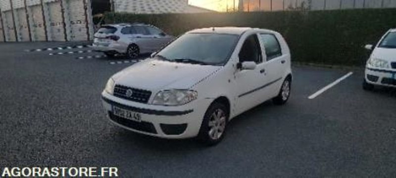 Fiat punto 137166 kms 2005 - Voiture: photos 1 Fiat punto 137166 kms 2005 - Voiture: photos 1