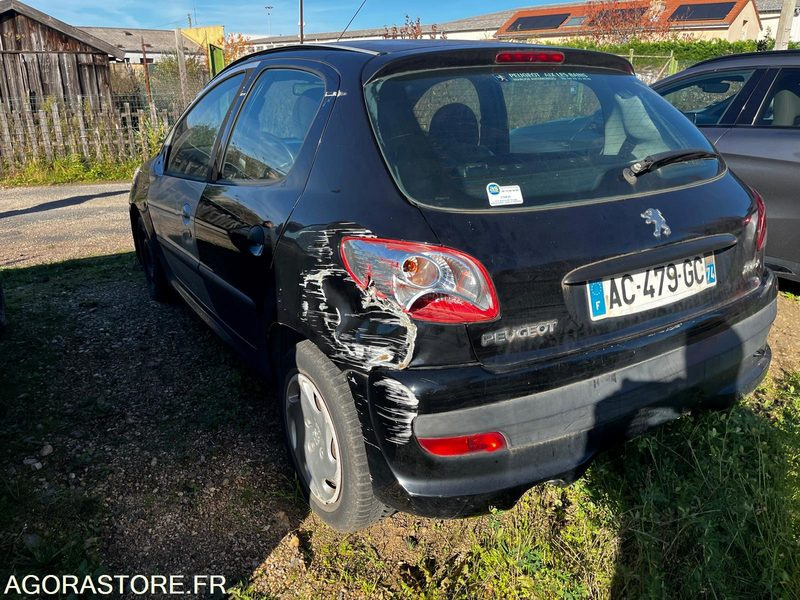 Peugeot 206+ 1.4 hdi 2009 185000km - Voiture: photos 3 Peugeot 206+ 1.4 hdi 2009 185000km - Voiture: photos 3
