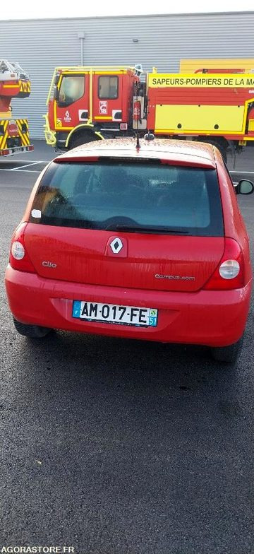 Renault clio 1.5 dci (roulante) - Voiture: photos 4 Renault clio 1.5 dci (roulante) - Voiture: photos 4