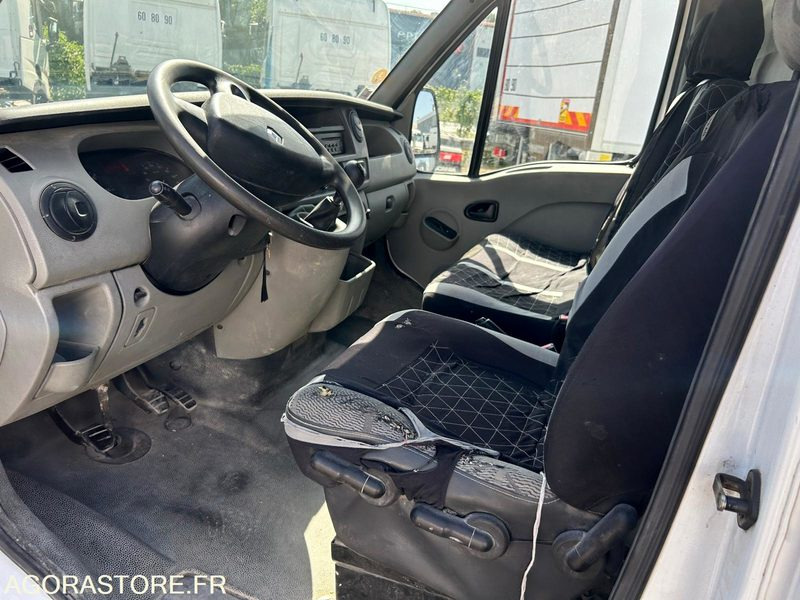 Renault master L2H2 DCI 100 2009 - 296100KM - Fourgon utilitaire: photos 5 Renault master L2H2 DCI 100 2009 - 296100KM - Fourgon utilitaire: photos 5