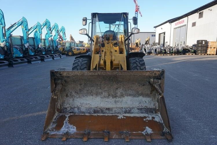 CAT 906 M - Chargeuse sur pneus: photos 2 CAT 906 M - Chargeuse sur pneus: photos 2