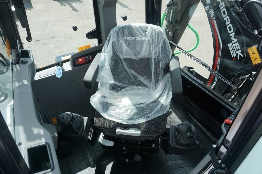 Tractopelle neuf Hidromek HMK 62: photos 9