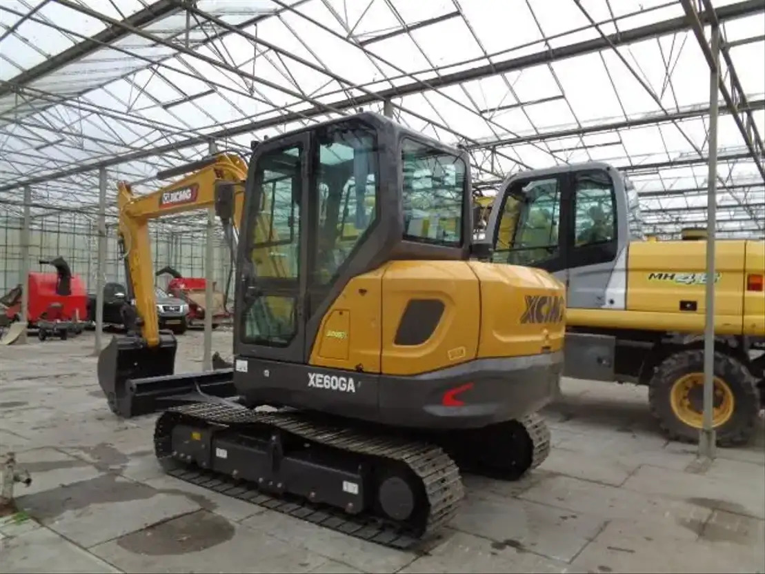 XCMG XE60GA - Pelle sur chenille: photos 1 XCMG XE60GA - Pelle sur chenille: photos 1