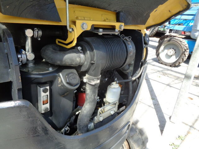 Yanmar SV22 - Mini pelle: photos 3 Yanmar SV22 - Mini pelle: photos 3