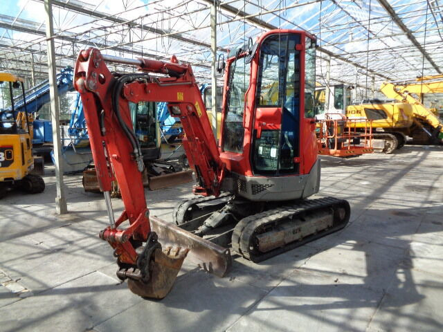 Yanmar VIO 25-4 - Mini pelle: photos 2 Yanmar VIO 25-4 - Mini pelle: photos 2