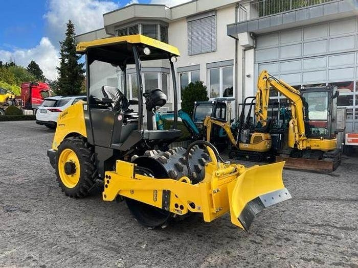 Bomag BW 124 PDH-5 - Compacteur à pieds de mouton/ Monocylindre: photos 2 Bomag BW 124 PDH-5 - Compacteur à pieds de mouton/ Monocylindre: photos 2