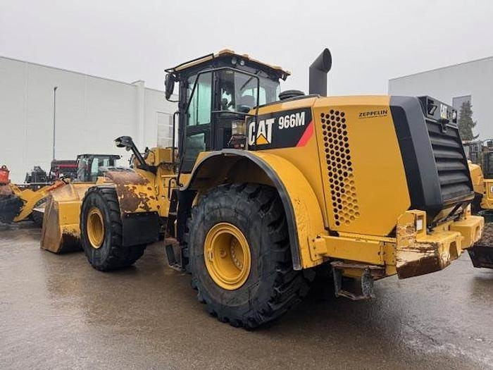 CAT 966M - Chargeuse sur pneus: photos 2 CAT 966M - Chargeuse sur pneus: photos 2