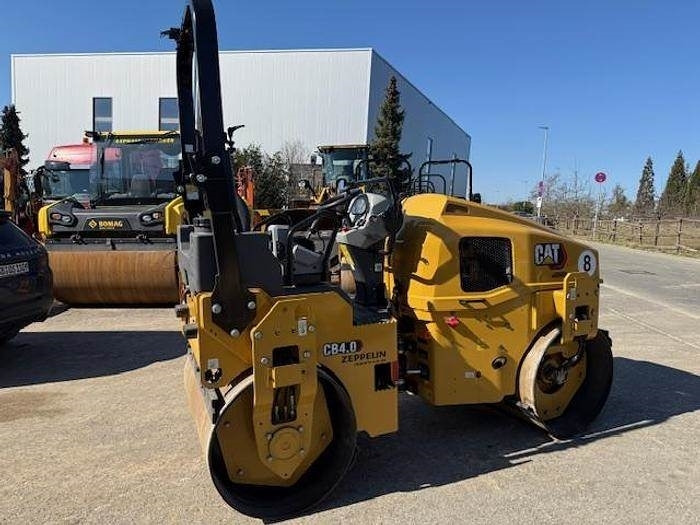 CAT CB4.0 - Rouleau compresseur: photos 3 CAT CB4.0 - Rouleau compresseur: photos 3