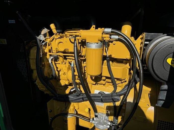 CAT DE65E3  - Groupe électrogène: photos 4 CAT DE65E3  - Groupe électrogène: photos 4