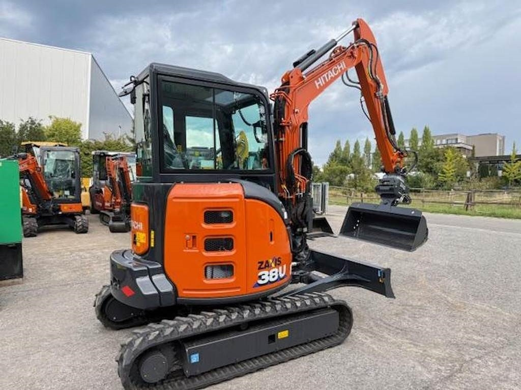 Hitachi ZX 38 U-6 MTC (P-Line) - Mini pelle: photos 3 Hitachi ZX 38 U-6 MTC (P-Line) - Mini pelle: photos 3