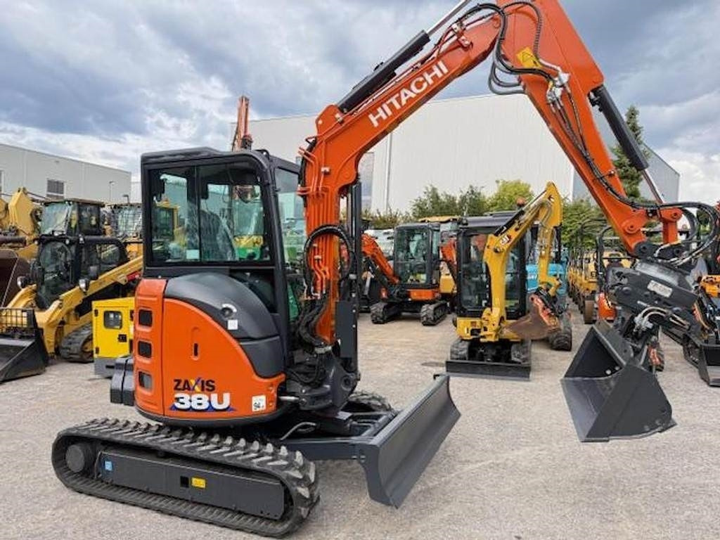 Hitachi ZX 38 U-6 MTC (P-Line) - Mini pelle: photos 2 Hitachi ZX 38 U-6 MTC (P-Line) - Mini pelle: photos 2
