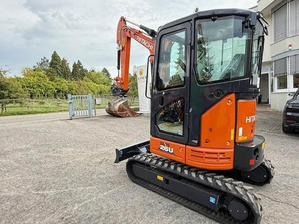 Hitachi ZX26 U-6 - Mini pelle: photos 2 Hitachi ZX26 U-6 - Mini pelle: photos 2