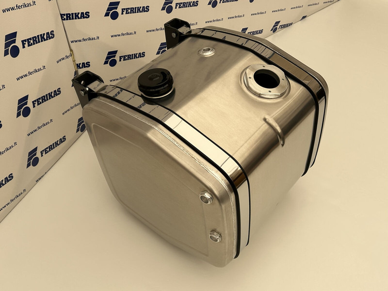 Hydraulic aluminum oil tank 200L - Réservoir hydraulique pour Camion: photos 2 Hydraulic aluminum oil tank 200L - Réservoir hydraulique pour Camion: photos 2