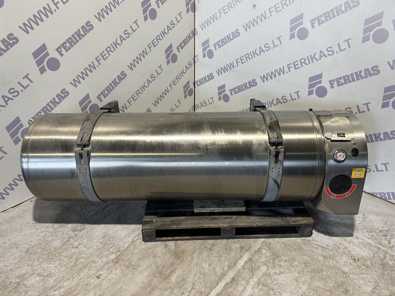 Iveco LNG gas tank - Réservoir de carburant pour Camion: photos 1 Iveco LNG gas tank - Réservoir de carburant pour Camion: photos 1