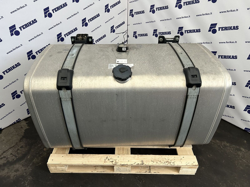 MAN 580L 700x700x1300 - Réservoir de carburant pour Camion: photos 1 MAN 580L 700x700x1300 - Réservoir de carburant pour Camion: photos 1