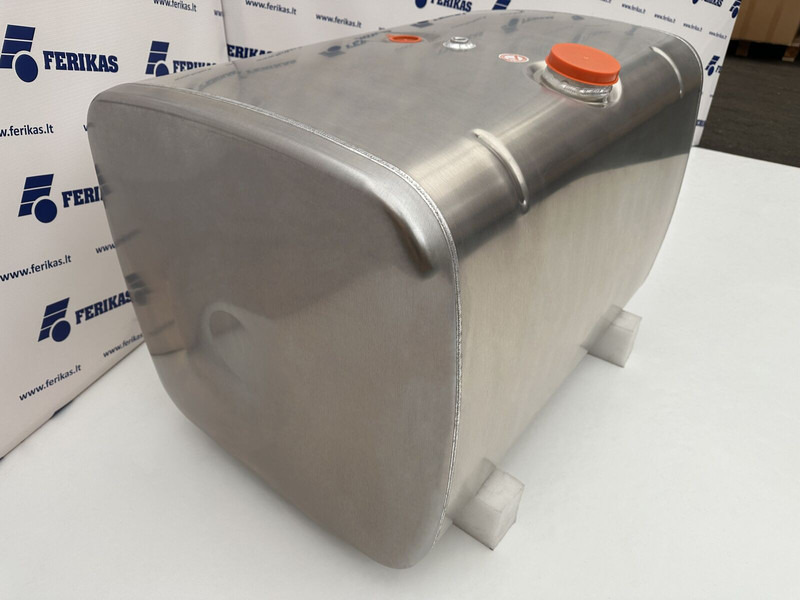 MAN - Réservoir de carburant pour Camion: photos 3 MAN - Réservoir de carburant pour Camion: photos 3