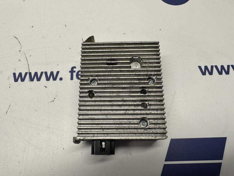 Mercedes-Benz Actros MP4 - Système électrique pour Camion: photos 1 Mercedes-Benz Actros MP4 - Système électrique pour Camion: photos 1