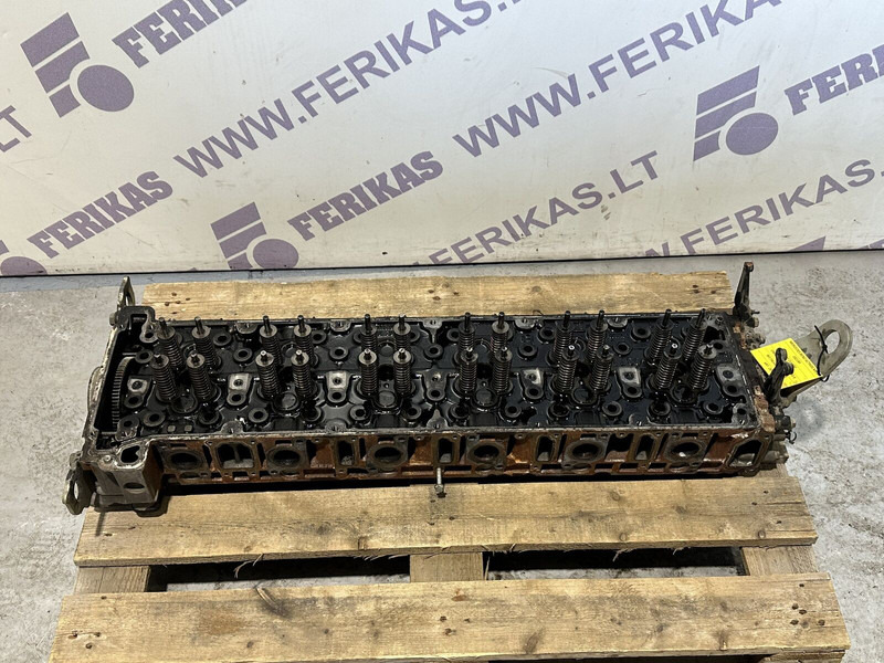 Mercedes-Benz cylinder head - Bloc-cylindres pour Camion: photos 2 Mercedes-Benz cylinder head - Bloc-cylindres pour Camion: photos 2