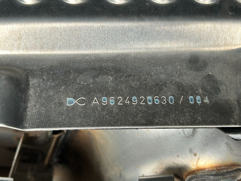 Catalyseur pour Camion neuf Mercedes-Benz exhaust catalyst: photos 6