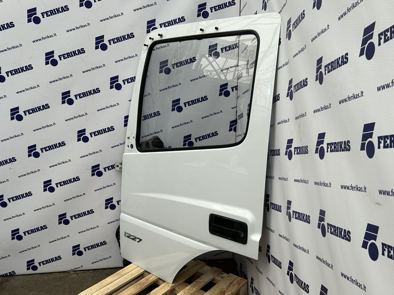 Mercedes-Benz left side doors - Portière et pièces pour Camion: photos 3 Mercedes-Benz left side doors - Portière et pièces pour Camion: photos 3