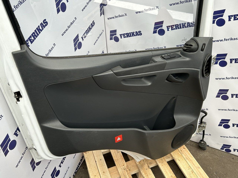 Mercedes-Benz left side doors - Portière et pièces pour Camion: photos 5 Mercedes-Benz left side doors - Portière et pièces pour Camion: photos 5