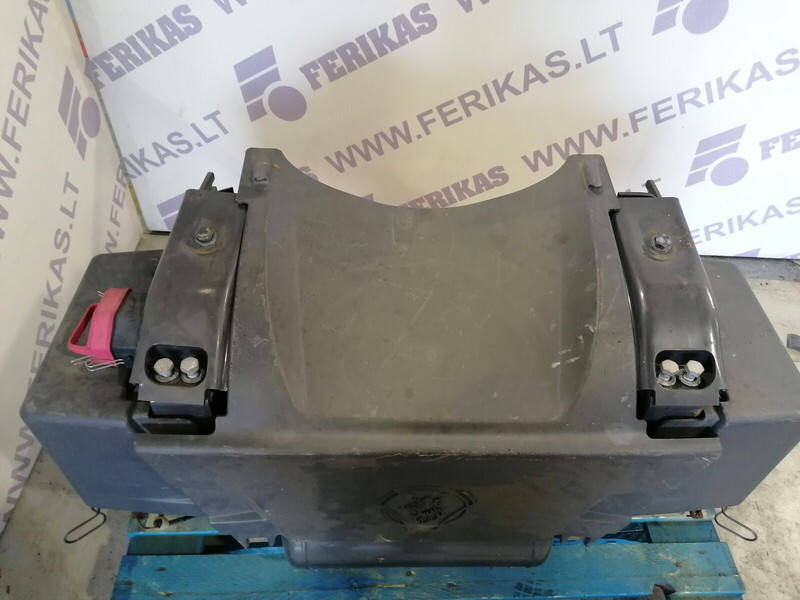 Scania rear end battery box - Accumulateur pour Camion: photos 3 Scania rear end battery box - Accumulateur pour Camion: photos 3