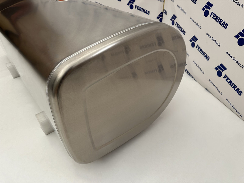 Volvo New aluminum fuel tank 505L - Réservoir de carburant pour Camion: photos 2 Volvo New aluminum fuel tank 505L - Réservoir de carburant pour Camion: photos 2