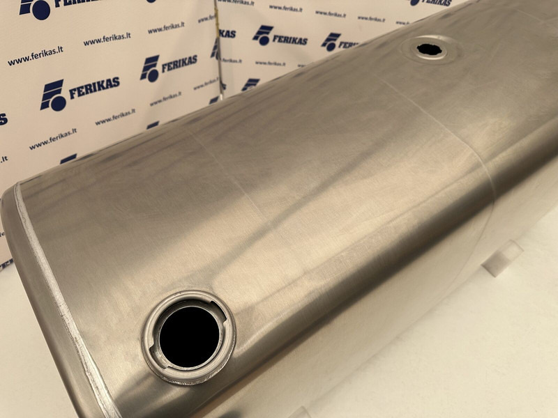 Volvo New aluminum fuel tank 610L - Réservoir de carburant pour Camion: photos 4 Volvo New aluminum fuel tank 610L - Réservoir de carburant pour Camion: photos 4