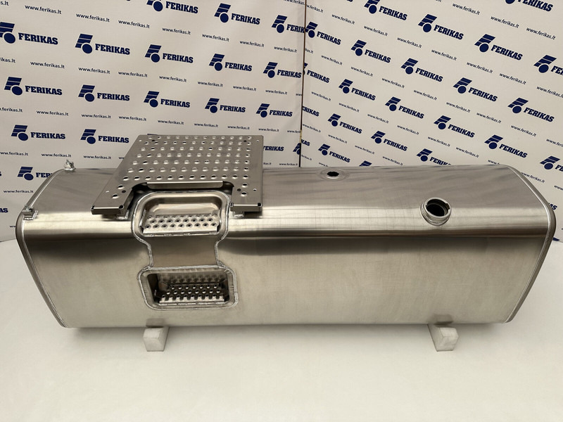 Volvo New aluminum fuel tank 870L - Réservoir de carburant pour Camion: photos 1 Volvo New aluminum fuel tank 870L - Réservoir de carburant pour Camion: photos 1
