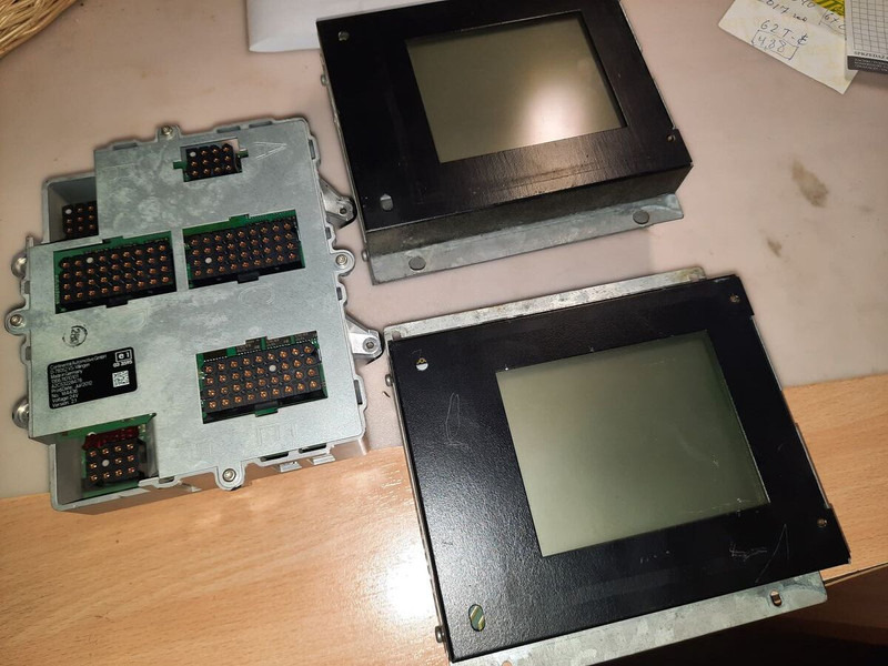 Mercedes-Benz D-78052VS - Panel de instrumentos: photos 2 Mercedes-Benz D-78052VS - Panel de instrumentos: photos 2