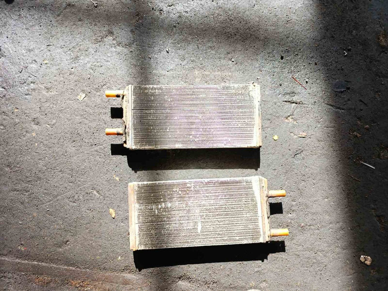 Scania Volvo - Radiateur: photos 3 Scania Volvo - Radiateur: photos 3