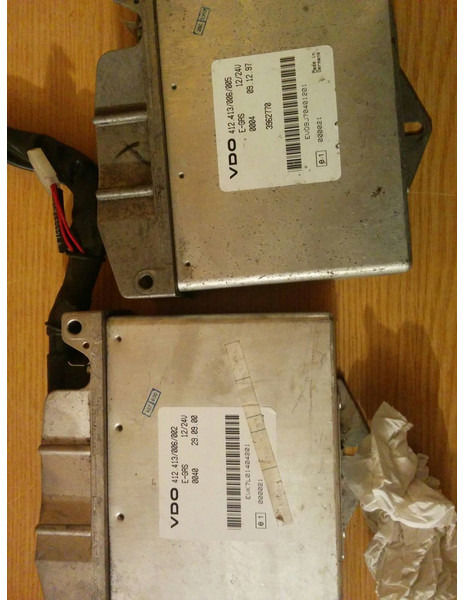 Scania WABCO -4460040850 .4S/4M-4460044230. 4460044040.6S/6M4460034160. - Bloc de gestion: photos 2 Scania WABCO -4460040850 .4S/4M-4460044230. 4460044040.6S/6M4460034160. - Bloc de gestion: photos 2