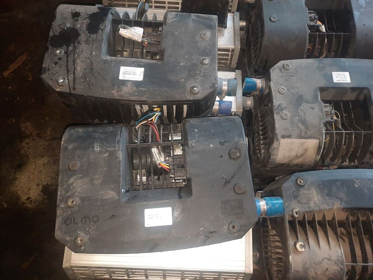 Cabine et intérieur pour Bus Solaris ventilyator   IVECO Cursor 8: photos 15