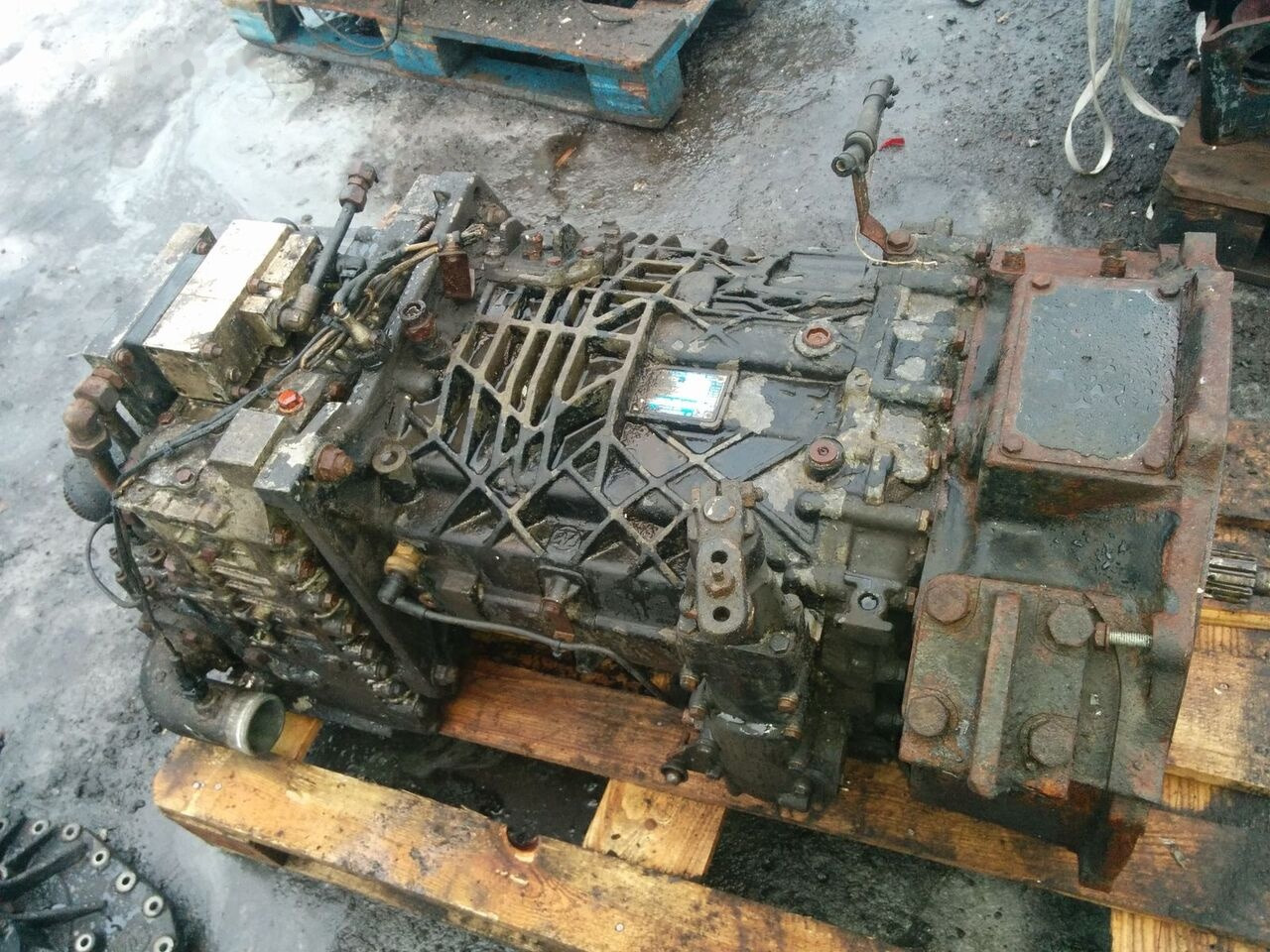 ZF S6 85+GV80/ S6 90 + GV90 Setra 315 - Boîte de vitesse pour Bus: photos 1 ZF S6 85+GV80/ S6 90 + GV90 Setra 315 - Boîte de vitesse pour Bus: photos 1