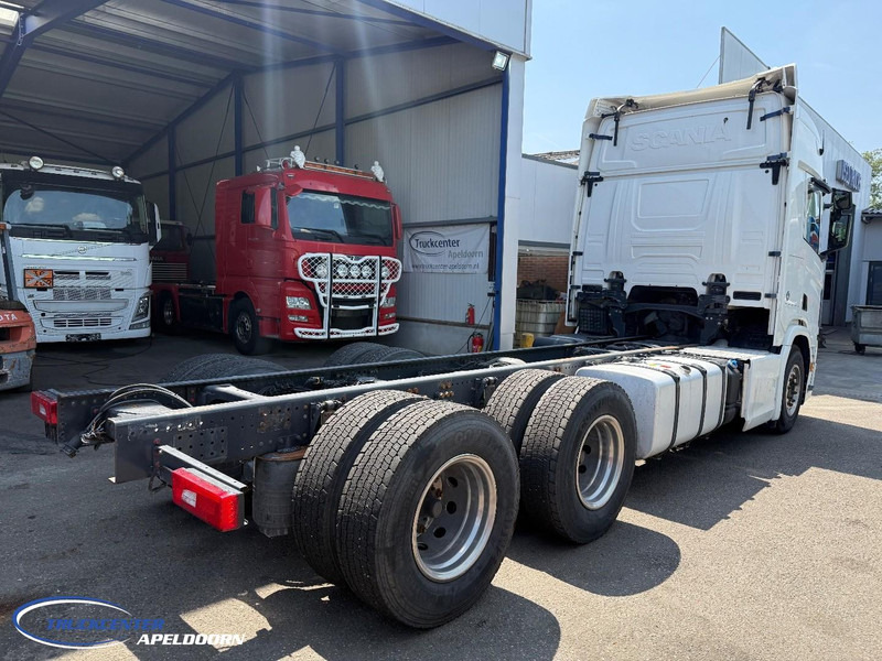 Scania R650 V8 NGS 6x4, Standclima, Retarder, PTO, 9000 Vooras - Châssis cabine: photos 2 Scania R650 V8 NGS 6x4, Standclima, Retarder, PTO, 9000 Vooras - Châssis cabine: photos 2