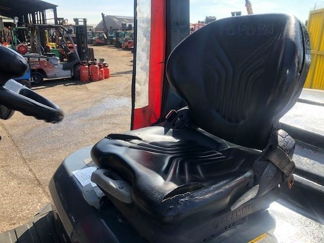 Toyota 40-8FD45N  - Chariot élévateur diesel: photos 3 Toyota 40-8FD45N  - Chariot élévateur diesel: photos 3