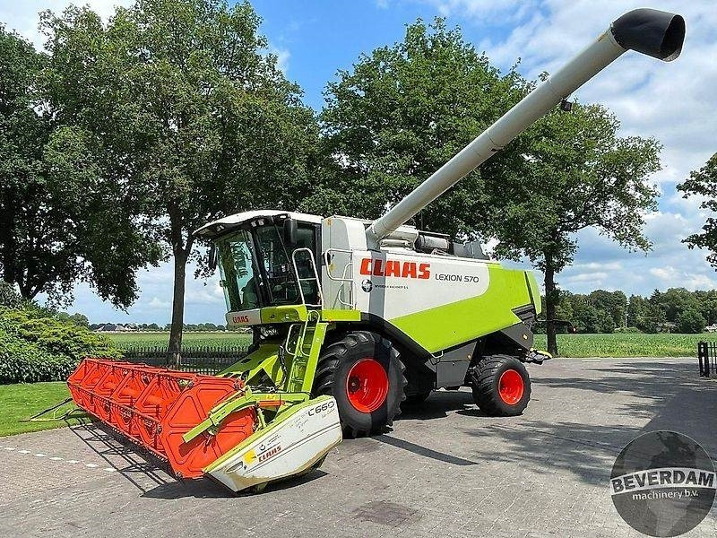 Claas Lexion 570 ALLRAD - Moissonneuse-batteuse: photos 1 Claas Lexion 570 ALLRAD - Moissonneuse-batteuse: photos 1