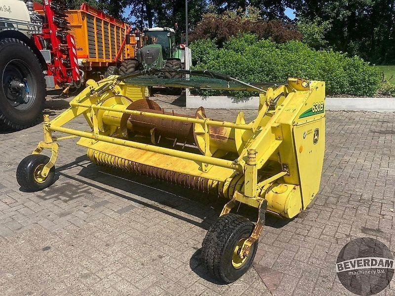 John Deere Pick-up 630B - Accessoire de matériels de récolte: photos 1 John Deere Pick-up 630B - Accessoire de matériels de récolte: photos 1