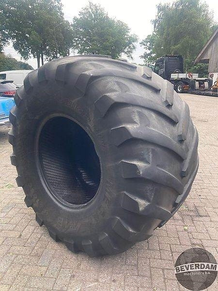 Michelin MEGA BIB 1050/50R32 - Pneu pour Machine agricole: photos 5 Michelin MEGA BIB 1050/50R32 - Pneu pour Machine agricole: photos 5