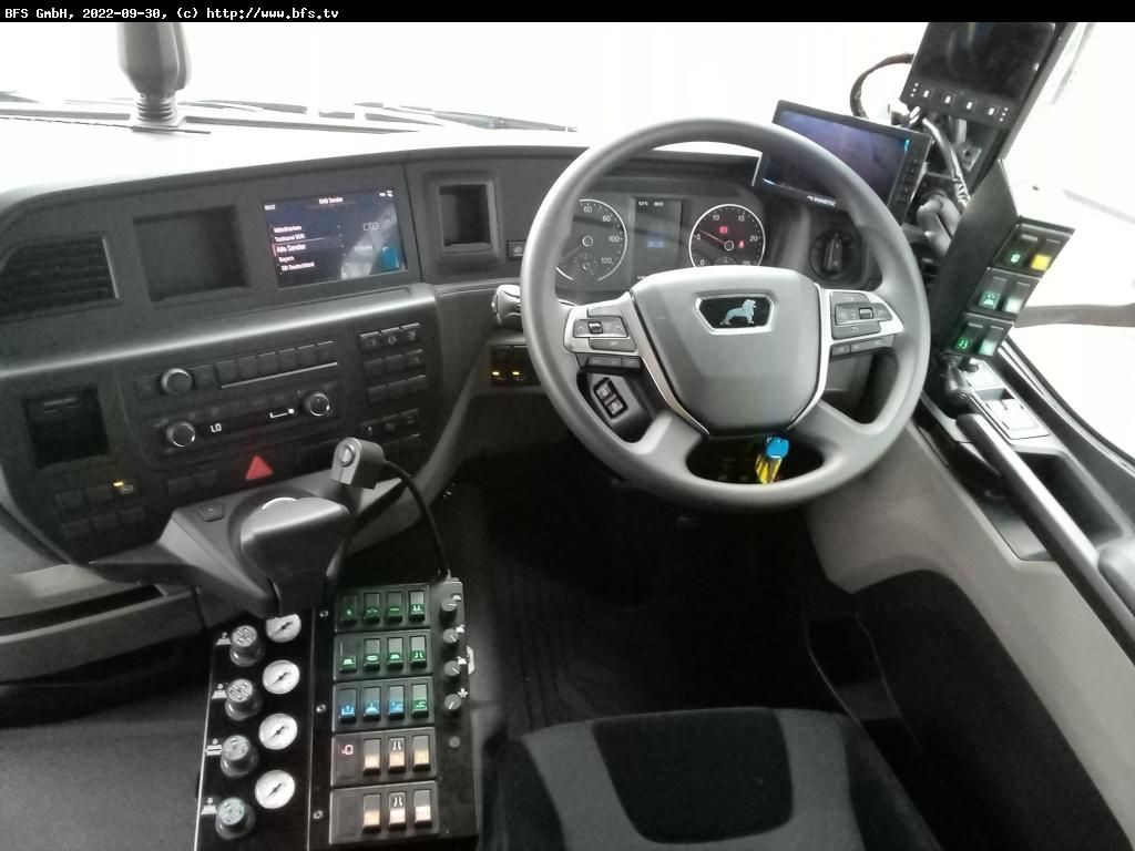 MAN TGS 18.360 4x2 BL BEAM S9000 beids. WK HD Heckab - Balayeuse de voirie: photos 4 MAN TGS 18.360 4x2 BL BEAM S9000 beids. WK HD Heckab - Balayeuse de voirie: photos 4