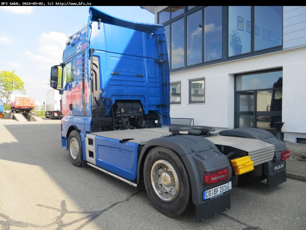 MAN TGX 18.560 4x2 BLS Euro 6 HS Schoch Edition 2016 - Tracteur routier: photos 3 MAN TGX 18.560 4x2 BLS Euro 6 HS Schoch Edition 2016 - Tracteur routier: photos 3