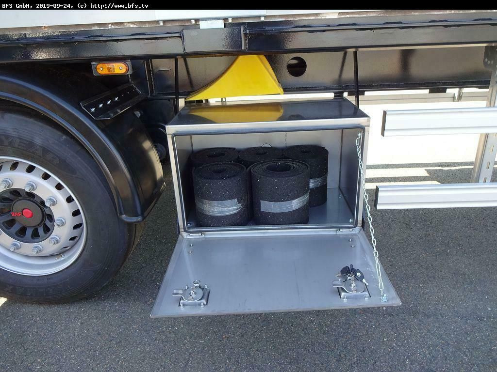 Wingliner Schwenkwand Hydraulisch CODE XL - Remorque fourgon: photos 3 Wingliner Schwenkwand Hydraulisch CODE XL - Remorque fourgon: photos 3