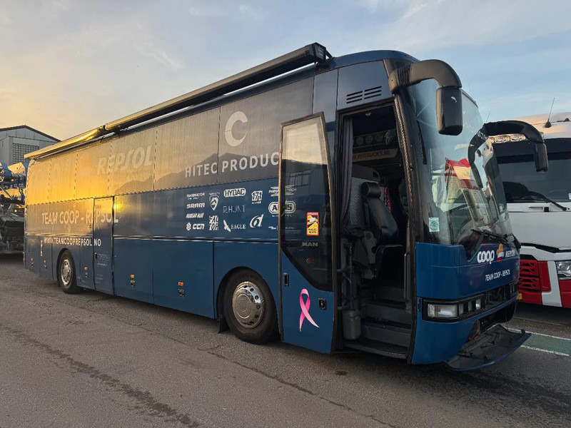 MAN ENGINE AND GEARBOX BROKEN LIVING ROOM + KITCHEN + DOUCHE - Camion: photos 1 MAN ENGINE AND GEARBOX BROKEN LIVING ROOM + KITCHEN + DOUCHE - Camion: photos 1