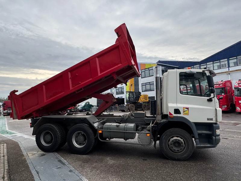 DAF CF 85.340 6X4 MANUAL GEAR FULL STEEL EURO 3 HUB REDUCTION KIPPER - Camion benne: photos 4 DAF CF 85.340 6X4 MANUAL GEAR FULL STEEL EURO 3 HUB REDUCTION KIPPER - Camion benne: photos 4