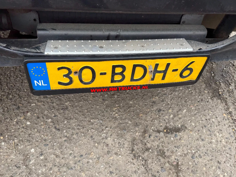 DAF CF 85.460 8X4 EURO 5 - FULL STEEL SUSP. - MANUAL GEAR - BIG AXLES + VDL HOOKLIFT - crédit-bail DAF CF 85.460 8X4 EURO 5 - FULL STEEL SUSP. - MANUAL GEAR - BIG AXLES + VDL HOOKLIFT: photos 15 DAF CF 85.460 8X4 EURO 5 - FULL STEEL SUSP. - MANUAL GEAR - BIG AXLES + VDL HOOKLIFT - crédit-bail DAF CF 85.460 8X4 EURO 5 - FULL STEEL SUSP. - MANUAL GEAR - BIG AXLES + VDL HOOKLIFT: photos 15