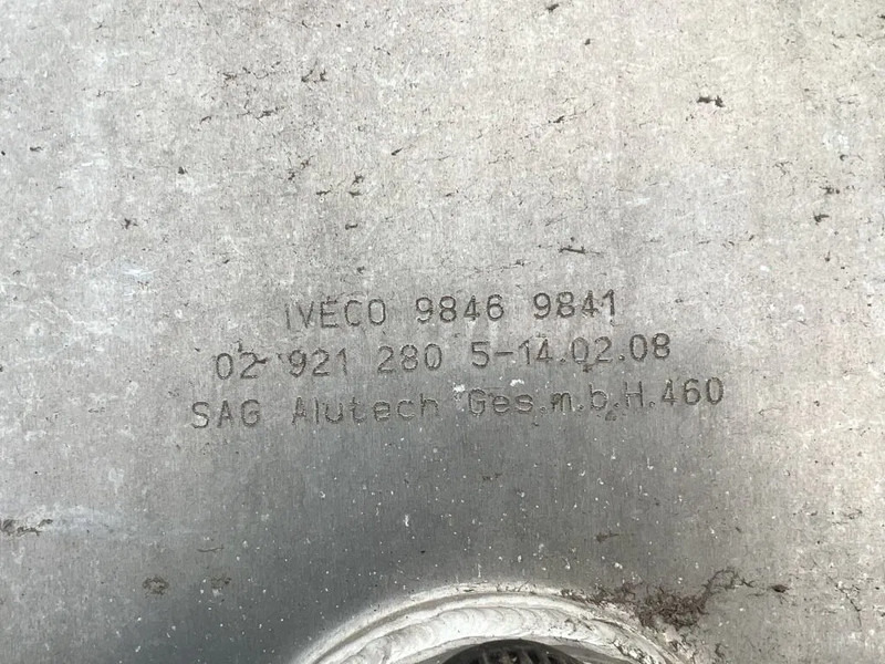 Diversen 460 liter brandstof tank - Réservoir de carburant pour Camion: photos 4 Diversen 460 liter brandstof tank - Réservoir de carburant pour Camion: photos 4