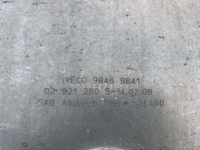 Diversen 460 liter brandstof tank - Réservoir de carburant pour Camion: photos 3 Diversen 460 liter brandstof tank - Réservoir de carburant pour Camion: photos 3