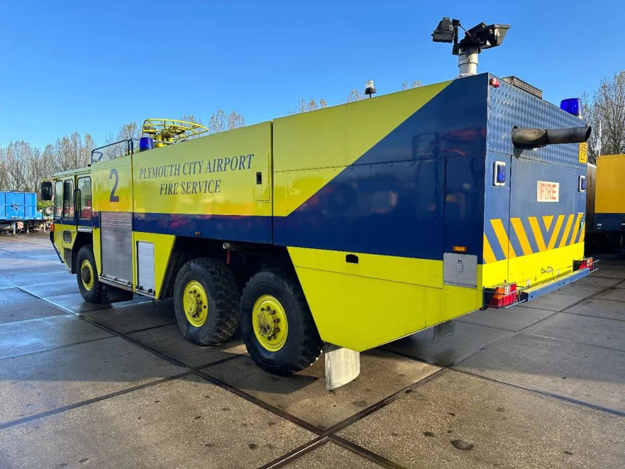 Diversen MK 12 6X6 COMPLETE FIRE TRUCK FULL STEE Diversen MK 12 6X6 COMPLETE FIRE TRUCK FULL STEE - Camion de pompier: photos 5 Diversen MK 12 6X6 COMPLETE FIRE TRUCK FULL STEE Diversen MK 12 6X6 COMPLETE FIRE TRUCK FULL STEE - Camion de pompier: photos 5